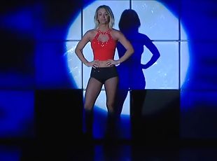 Kaley cuoco danse