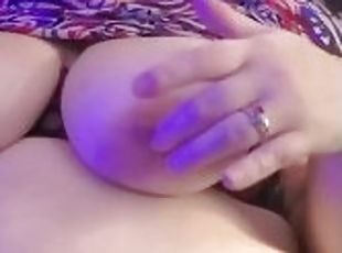 Tetas grandes, Gorda, Gafas, Enorme, Masturbación, Pezones, Amateur, Regordeta, Natural, Tetas