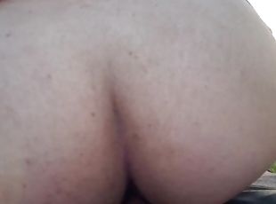 Rumpe, Feit, Utendørs, Offentlig, Amatør, Babes, Blowjob, Cumshot, Tenåring, Par