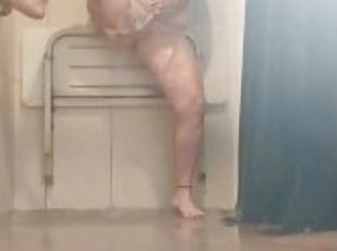 baignade, gros-nichons, masturbation, orgasme, public, chatte-pussy, giclée, amateur, milf, maman