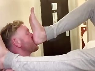 Papa, Gay, Sexe de groupe, Pieds, Mère, Fétiche, Bâillonnement, Pappounet, Musclé, Humiliation