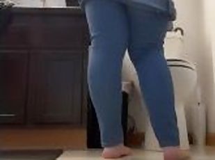 Pišanje, Mame koje bih jebao, Mame, Bbw, Stopala (Feet), Pov, Usko, Fetiš, Jeans, Beli