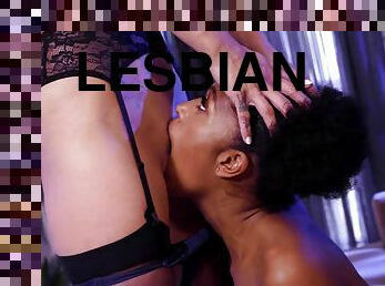 Interracial Big Juggs Lesbian MILF Sex