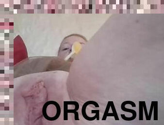 masturbation, orgasme, amateur, compilation, première-fois, solo, banane, tatouage, petits-seins