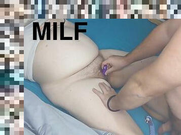 Pregnant Milf Missionary Creampie