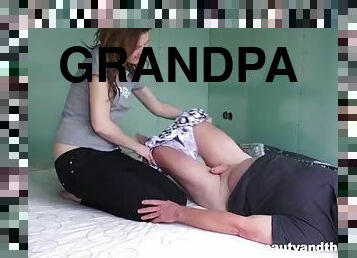 papa, vieux, étudiante, enseignant, fellation, ados, jeune-18, horny, plus-agée, grand-papa