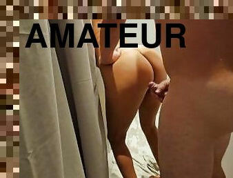 Je me fais baiser dans le dressing par mon voisin pendant que mon homme travail beurette amateur ????