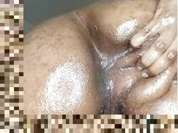 You want some of this hole....look but don't touch Thick juicy Ebony Ass oiled UP.