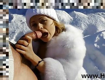 Horny MILF outdoor winter sex clip
