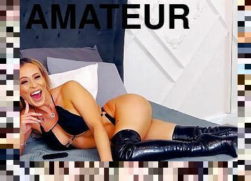 Amateur hot MILF erotic webcam video