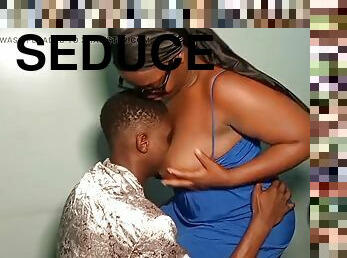 Nigerian married woman seduces Pastor Jerry