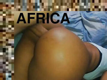 Delicious Nigerian woman - I let her stay at my place in exchange for fucking her huge beautiful ass