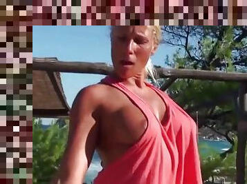 Blonde at the beach bottomless muscle workout