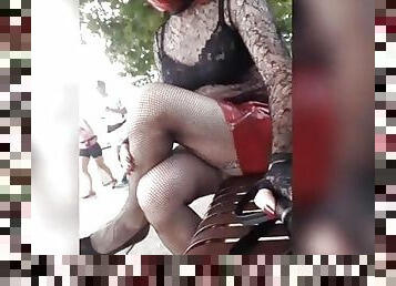 clitóris, na-rua, público, transsexual, amador, maduro, pénis-grande, transsexual-tranny, caebça-vermelha, puta-slut