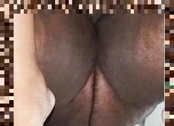 clitoris-bagian-atas-vagina-paling-sensitif, posisi-seks-doggy-style, gemuk-fat, vagina-pussy, berkulit-hitam, creampie-ejakulasi-di-dalam-vagina-atau-anus-dan-keluarnya-tetesan-sperma, wanita-gemuk-yang-cantik, kaki, buah-zakar