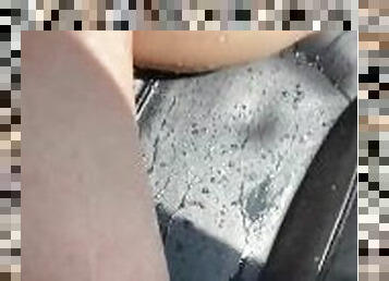 kencing, milfs, perempuan-besar-and-gemuk, kereta, fetish, solo, merokok