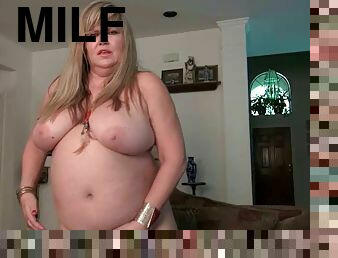 Bbw milf goddess of love mature rubs her clit