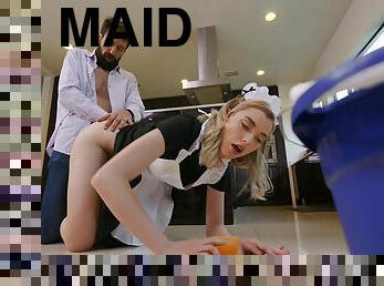See a young maid gets fucked while she is cleaing the floor