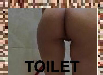 asiatiche, vecchi, scolare, amatoriali, giovanissime, giapponesi, college, 18-anni, toilette, innocenti