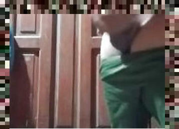 Napa jakol ako bigla ng nakita ko ang pinsan ko na naka bra at panty lang