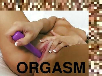 masturbation, orgasm, leksak, fingerknull, kåt, blond, kul, ensam, rakad