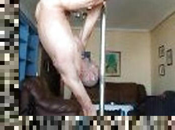 POLE DANCE NAKED ????????????