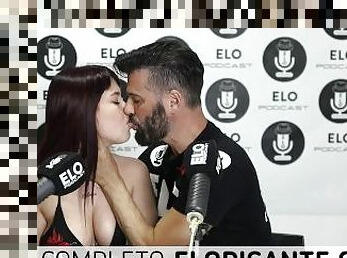 ELO PODCAST LE PEGA CON LA PALETA A JOHA BETTINA