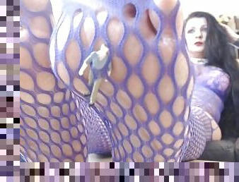 Unaware Giantess Trapped In Fishnets