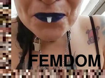 teta-grande, amador, pov, fetiche, sozinho, humiliação, domínio, morena, domínio-feminino, tatuagem