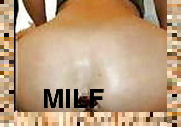 Sexy MILF Shows Off Her Ass Plug