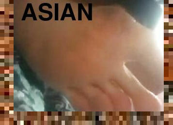 asiatiche, amatoriali, mammine-mature, giovanissime, piedi, pov, solitari, lavoro-di-piedi, dita