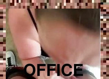 énorme, bureau-office, amateur, fellation, énorme-bite, milf, sur-le-visage, ejaculation, massive, brunette