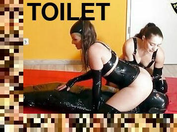 cul, amateur, branlette, bdsm, esclave, trio, première-fois, toilette, fétiche, latex