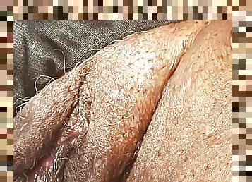 payudara-besar, clitoris-bagian-atas-vagina-paling-sensitif, mastubasi, vagina-pussy, isteri, perempuan-tua, buatan-rumah, pantai, permainan-jari, mobil