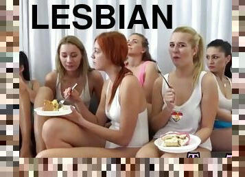 zabava, lezbejke, tinejdžeri, grupni-seks, plavuše, ponižavanje, brinete