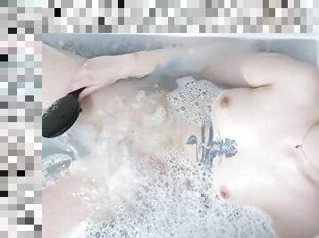 Masturbating in bathtub with loud moaning