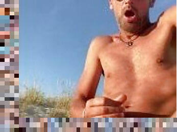 masturbation, en-plein-air, ejaculation-sur-le-corps, gay, branlette, plage, secousses, solo