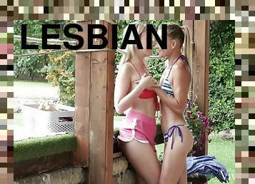 בחוץ, לסבית-lesbian, לעשות-עם-האצבע, בלונדיני