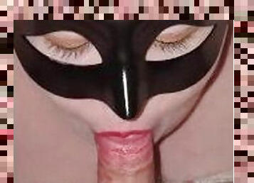 masturbation, femme, amateur, fellation, ejaculation-sur-le-corps, brunette, masque