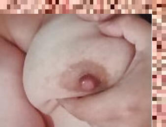 Mommy big tits ! Very horny ????