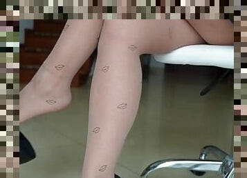 Dangling shoeplay in sexy pantyhose