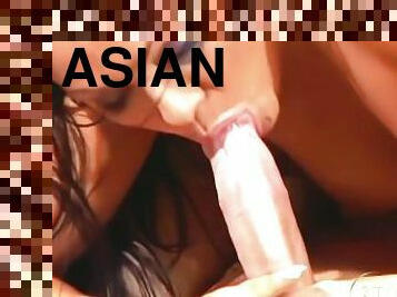 asiatique, chatte-pussy, ejaculation-sur-le-corps, sur-le-visage, ejaculation, pute, lingerie, rasé, tatouage