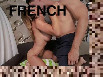 gros-nichons, chatte-pussy, anal, milf, française, bout-a-bout, tatouage