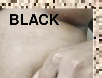 gros-nichons, masturbation, chatte-pussy, mature, ébène, branlette, massage, black, doigtage, salope