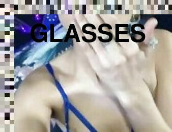 brilles, amatieris, pusaudzis, prostitūta-slut, smalka, solo