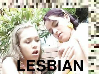 nännit, pillu-pussy, amatööri, typykät, lesbo-lesbian, teini, sormettaminen, lunttu, blondi, pikkuinen