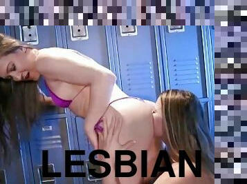 lesbiana, madurita-caliente, pies, besando, musculada