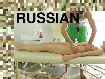 russe, massage, ejaculation-interne, doigtage, pieds, jeune-18, lingerie, fétiche, brunette