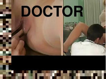 gros-nichons, levrette, fellation, ejaculation-sur-le-corps, médecin, branlette, couple, blonde, perverti