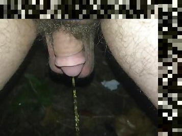 en-plein-air, pisser, public, amateur, compilation, toilette, fétiche, solo